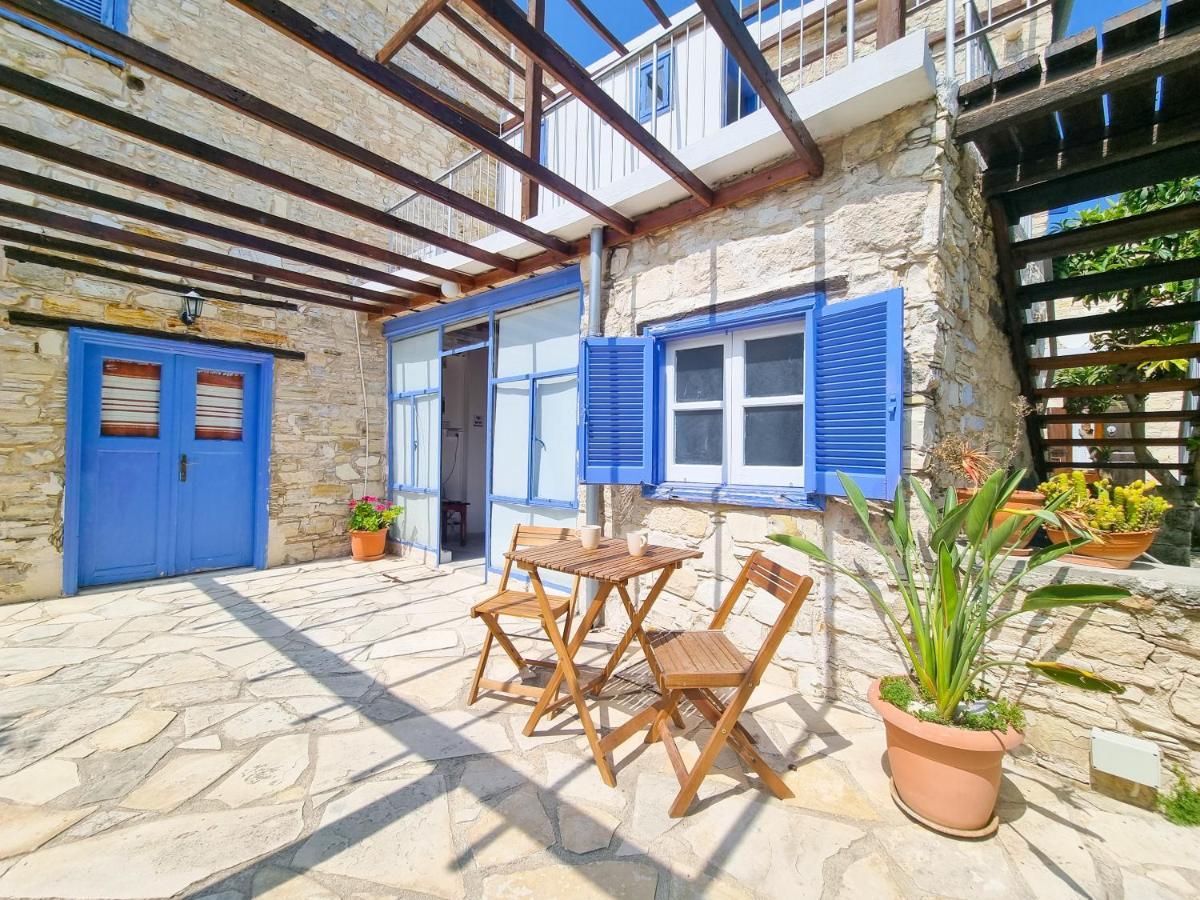 Athena'S Pool Oasis Apartamento Skarinou Exterior foto